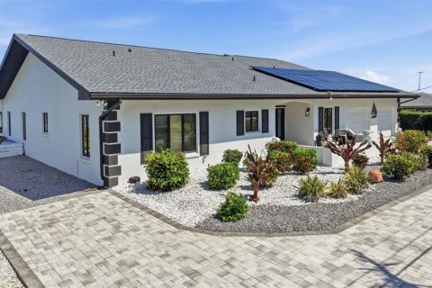 Villa ou maison à Palmetto, Floride 3 chambres, 338.63 m2 № 2147626