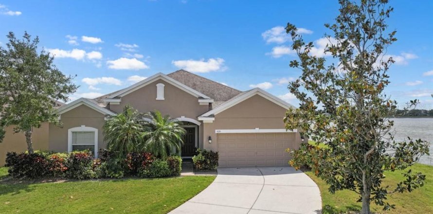 House in Ruskin, Florida 3 bedrooms, 242.94 sq.m. № 1631190