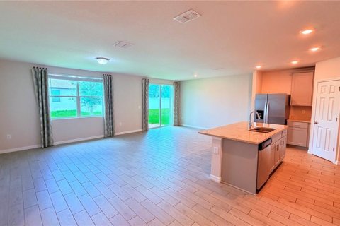 Villa ou maison à louer à Davenport, Floride: 4 chambres, 169.36 m2 № 2415246 - photo 5