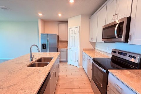 Villa ou maison à louer à Davenport, Floride: 4 chambres, 169.36 m2 № 2415246 - photo 7
