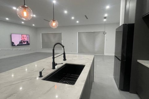 Casa en alquiler en Hollywood, Florida, 4 dormitorios, 204.38 m2 № 2064334 - foto 21