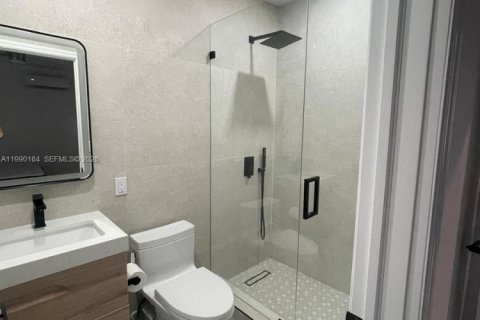 Casa en alquiler en Hollywood, Florida, 4 dormitorios, 204.38 m2 № 2064334 - foto 10