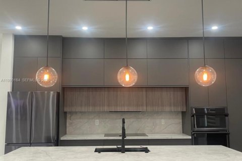 Casa en alquiler en Hollywood, Florida, 4 dormitorios, 204.38 m2 № 2064334 - foto 25