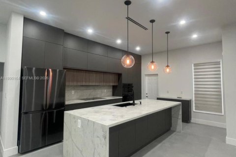 Casa en alquiler en Hollywood, Florida, 4 dormitorios, 204.38 m2 № 2064334 - foto 24