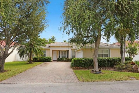 Casa en alquiler en Hollywood, Florida, 4 dormitorios, 204.38 m2 № 2064334 - foto 6