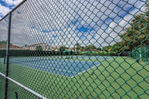 Casa en alquiler en Hollywood, Florida, 4 dormitorios, 204.38 m2 № 2064334 - foto 4