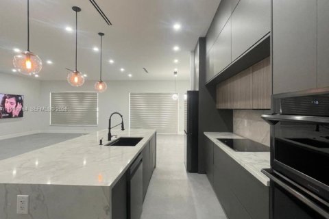 Casa en alquiler en Hollywood, Florida, 4 dormitorios, 204.38 m2 № 2064334 - foto 22