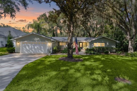 Casa en Ocala, Florida 4 dormitorios, 217.3 m2 № 2419846