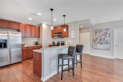 Touwnhouse à louer à Orlando, Floride: 1 chambre, 99.5 m2 № 2211598 - photo 10