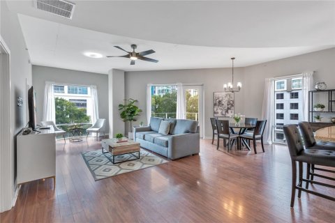 Touwnhouse à louer à Orlando, Floride: 1 chambre, 99.5 m2 № 2211598 - photo 7