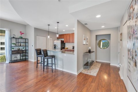 Touwnhouse à louer à Orlando, Floride: 1 chambre, 99.5 m2 № 2211598 - photo 13