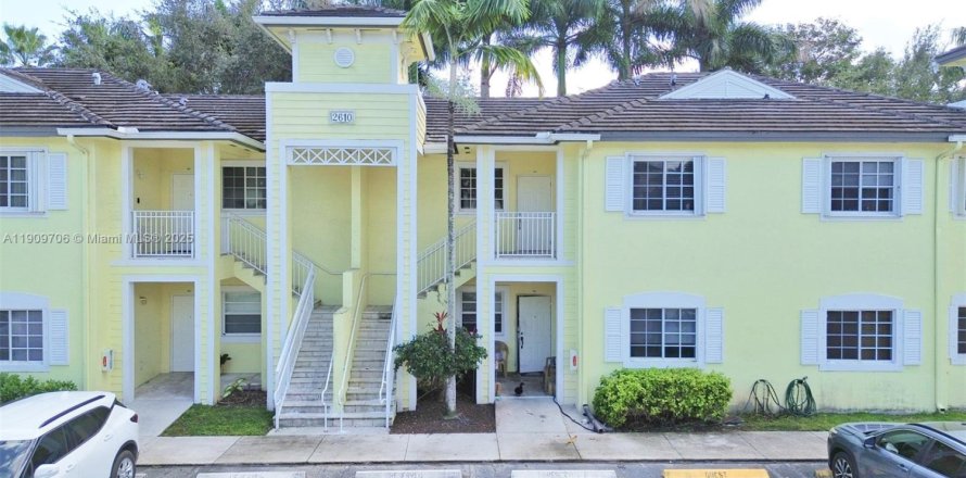Condo in Homestead, Florida, 2 bedrooms  № 2082164
