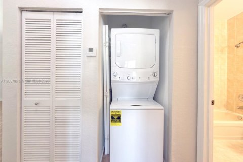 Condo in Homestead, Florida, 2 bedrooms  № 2082164 - photo 15
