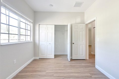 Condo in Homestead, Florida, 2 bedrooms  № 2082164 - photo 11