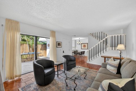 Condo in West Palm Beach, Florida, 3 bedrooms № 2190636 - photo 19