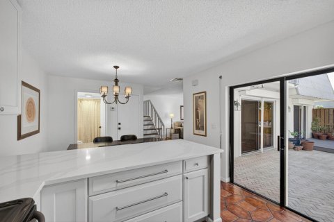 Condo in West Palm Beach, Florida, 3 bedrooms № 2190636 - photo 28