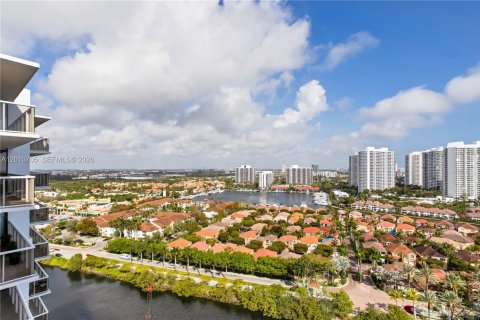 Condo in Aventura, Florida, 2 bedrooms № 2073590 - photo 23