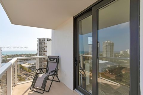 Condo in Aventura, Florida, 2 bedrooms № 2073590 - photo 21