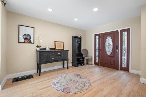 House in Saint Petersburg, Florida 3 bedrooms, 121.7 sq.m. № 1904577 - photo 6