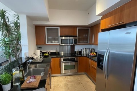 Condo in Coral Gables, Florida, 2 bedrooms  № 1953036 - photo 3