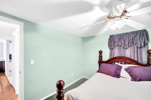 House in Port Richey, Florida 3 bedrooms, 138.98 sq.m. № 1839064 - photo 22