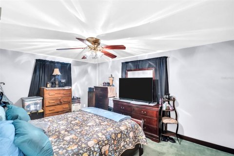 House in Port Richey, Florida 3 bedrooms, 138.98 sq.m. № 1839064 - photo 21