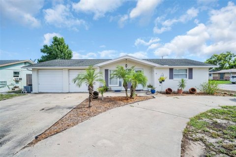 Casa en venta en Port Richey, Florida, 3 dormitorios, 138.98 m2 № 1839064 - foto 2