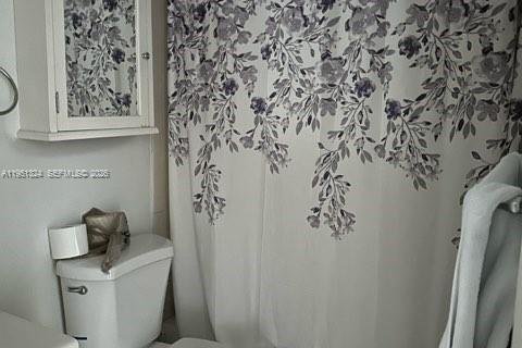 Condominio en venta en North Bay Village, Florida, 1 dormitorio, 75.9 m2 № 2020389 - foto 10