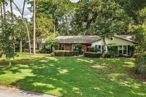 House in Longwood, Florida 4 bedrooms, 214.33 sq.m. № 1904784 - photo 2