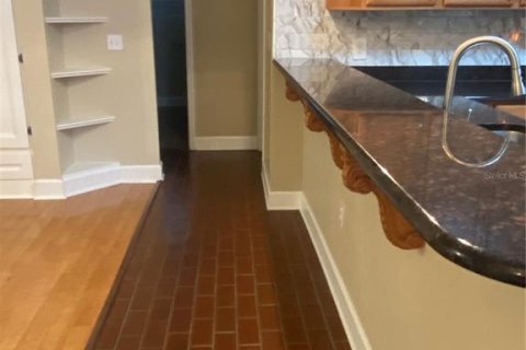 House in Gainesville, Florida 4 bedrooms, 244.98 sq.m. № 2339150 - photo 25