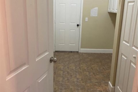 House in Gainesville, Florida 4 bedrooms, 244.98 sq.m. № 2339150 - photo 21