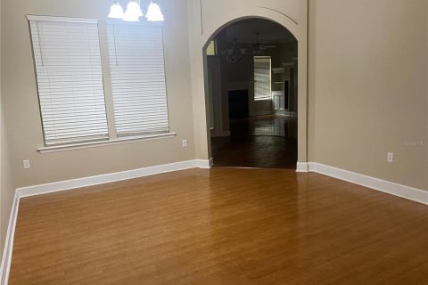 House in Gainesville, Florida 4 bedrooms, 244.98 sq.m. № 2339150 - photo 6