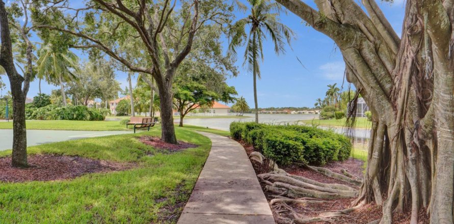 Casa en Weston, Florida 6 dormitorios, 382.2 m2 № 1097758