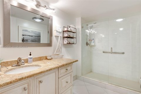Condominio en venta en Jupiter, Florida, 2 dormitorios, 137.31 m2 № 2042646 - foto 12