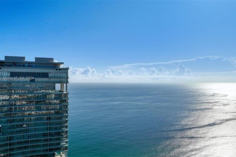 Condo in Sunny Isles Beach, Florida, 4 bedrooms  № 1784259 - photo 17