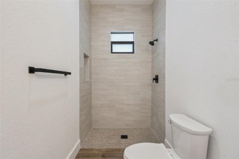 Casa en venta en Orlando, Florida, 4 dormitorios, 231.51 m2 № 1900333 - foto 23