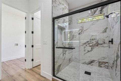Casa en venta en Orlando, Florida, 4 dormitorios, 231.51 m2 № 1900333 - foto 16
