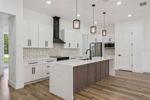 Casa en venta en Orlando, Florida, 4 dormitorios, 231.51 m2 № 1900333 - foto 5