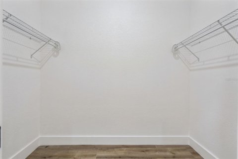 Casa en venta en Orlando, Florida, 4 dormitorios, 231.51 m2 № 1900333 - foto 14