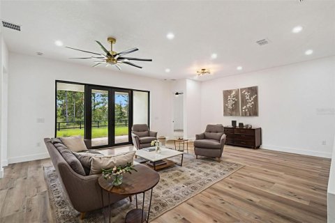 Casa en venta en Orlando, Florida, 4 dormitorios, 231.51 m2 № 1900333 - foto 9