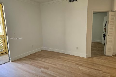 Снять в аренду кондоминиум в Хайалиа, Флорида 1 спальня, 70.88м2, № 2036312 - фото 7