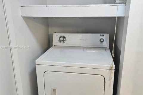 Снять в аренду кондоминиум в Хайалиа, Флорида 1 спальня, 70.88м2, № 2036312 - фото 13