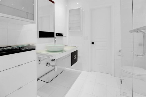 Villa ou maison à vendre à Miami, Floride: 4 chambres, 160.54 m2 № 2029886 - photo 19