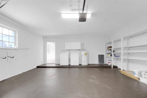 Villa ou maison à vendre à Miami, Floride: 4 chambres, 160.54 m2 № 2029886 - photo 23