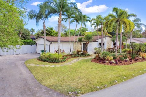 Villa ou maison à Miami, Floride 4 chambres, 160.54 m2 № 2029886