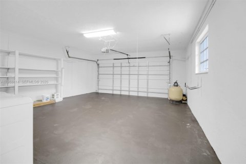 Villa ou maison à vendre à Miami, Floride: 4 chambres, 160.54 m2 № 2029886 - photo 22