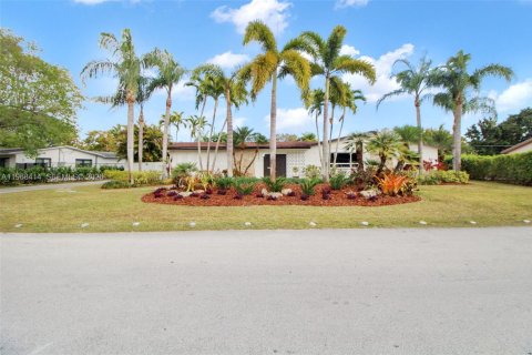 Villa ou maison à vendre à Miami, Floride: 4 chambres, 160.54 m2 № 2029886 - photo 30