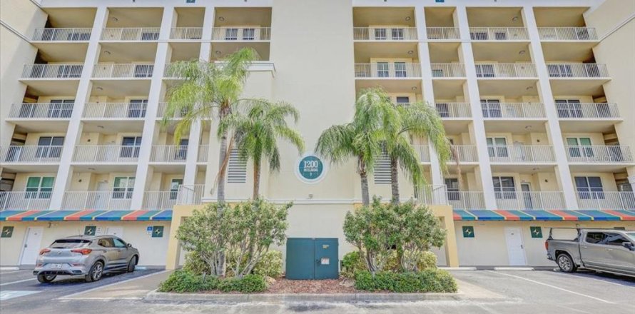 Condominio en Largo, Florida, 2 dormitorios  № 2166194