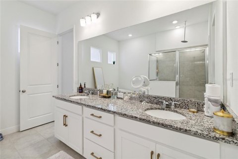 House in Montverde, Florida 4 bedrooms, 261.71 sq.m. № 1820677 - photo 23