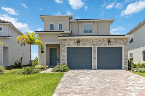 House in Montverde, Florida 4 bedrooms, 261.71 sq.m. № 1820677 - photo 1